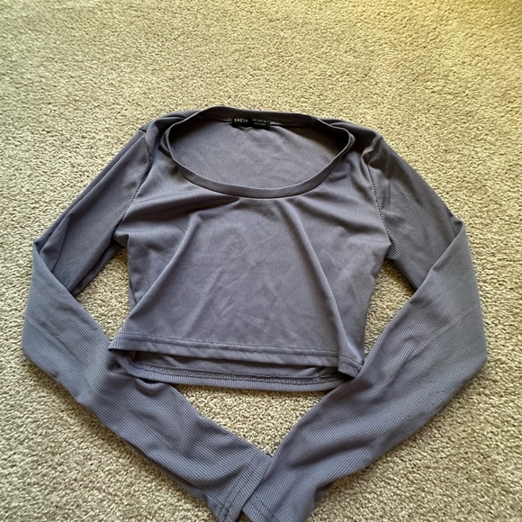 bundle of two long sleeves - Picture 2 of 2